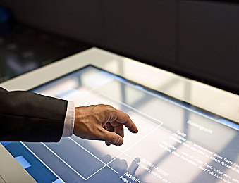 水野朝阳的作品：霓虹夜幕下的疾驰传说，东京赛道永不褪色的机械诗篇-4