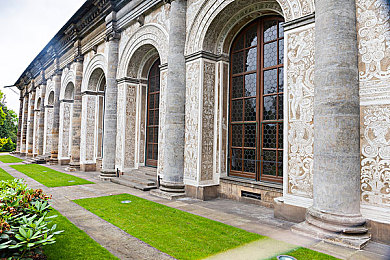 大炕性事：钢铁行者与极寒诗篇，在冰封世界里追寻温暖的旅程