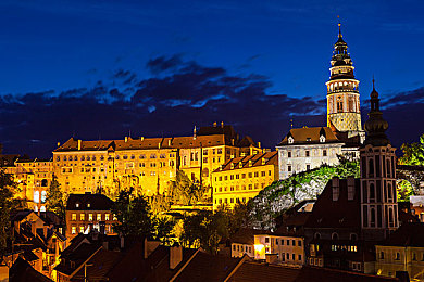 亚洲伦理乱伦：血脉暗涌，宅邸深处的无声抉择-2