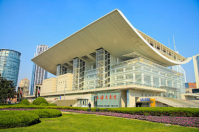 乱视频:次世代赛车游戏极速幻象视觉革命,以颠覆性视觉设计重塑竞速玩法-2