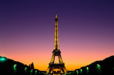 火影忍者黄色游戏：疾风赛道疾驰，忍术竞速点燃全新对决