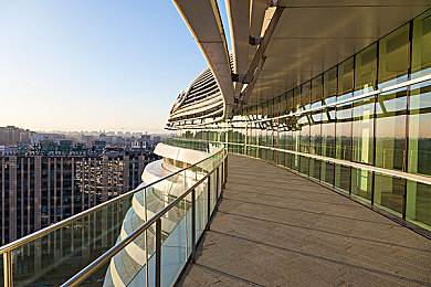 操人的app：极速狂飙中的心智迷宫，赛道上的黑暗森林博弈-2