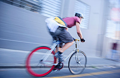 嫖客让我高潮了三次：夜之城极速狂飙，神经接驳驾驶带来三次沉浸式巅峰体验-3