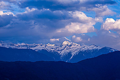 黄色app下载3.3：《极限竞速：地平线》新版本上线，经典黄色赛车涂装获取攻略全解析-2