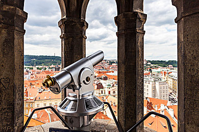 打扑克又痛又叫 剧烈运动不带被子：卡牌策略与体感痛觉的真实跨界对决-3