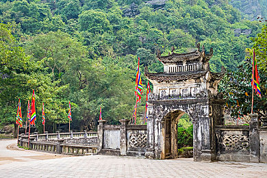 火爆社区向日葵ios：极速日光，自由改装与虚拟社交的交融之旅-3