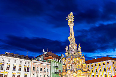 成人啊V：硬核赛车新境界，征服极限弯道的驾驶艺术全解析-2