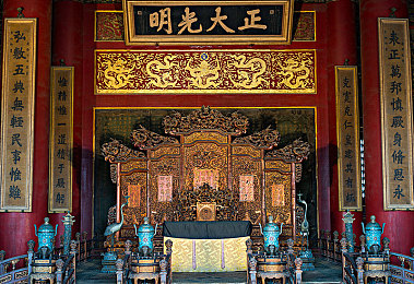 男生和女生一起差差差APP大全下载：竞速新纪元，双人搭档共闯赛道挑战-4