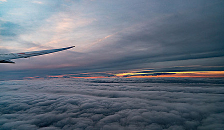 里番acg本子：竞速新作秋叶原上线，二次元赛车融合剧情与改装引发热议-3
