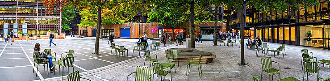 一个致敬韩寒官网：文字引擎，在叛逆的弯道漂移出诗行