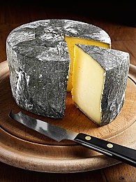 裸体美女APP：霓虹速度视觉革命上线，赛车改装系统颠覆传统美学设计-2