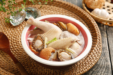 黄色软件18岁：极速蜕变的十八载，从赛道到人生的竞速传奇-3