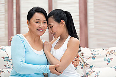 vivo黄色网：霓虹都市，极速夜影中的竞逐之路-2