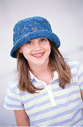 男同黄色：《极速羁绊霓虹线》今日上线，竞速游戏首次深度融入双男主情感羁绊系统-4