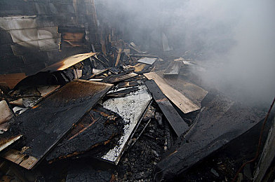 男人桶女人下面：弯道战术博弈，内线超越的艺术与风险-2