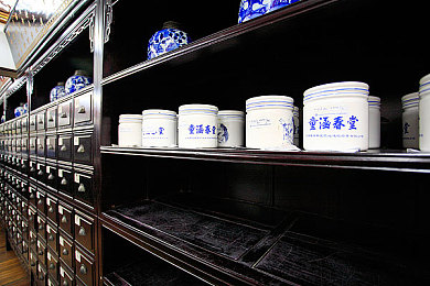 黄色应用免费版：街头极速黄焰传说，改装竞速与隐藏捷径全攻略-2