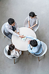 迪丽热巴被强奸:虚拟现实侦探破局,明星名誉保卫战开启正义之路-3