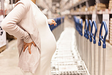 粉色苏州晶体。：霓虹赛道穿梭未来园林，晶体能量驾驭极速诗篇-3