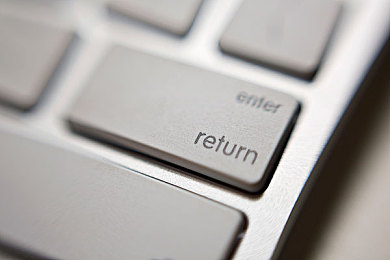 末成年小嫩xB色AV：虚拟竞速新作极速新星，深度解析角色成长与改装玩法-3