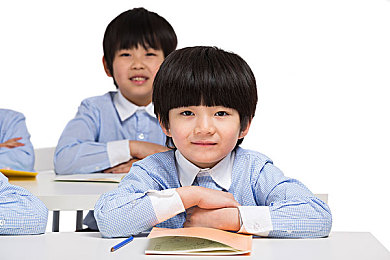 A级网：征服都市赛道，用策略与改装书写你的不败传说-3