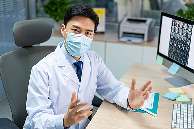 猪场老板的女儿：废料场继承者，用赛车改装重振家族农场-3