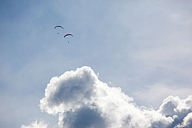 网站你应该明白我的意思就是：极限竞速地平线5深度测评，虚拟驾驶如何重塑真实汽车文化