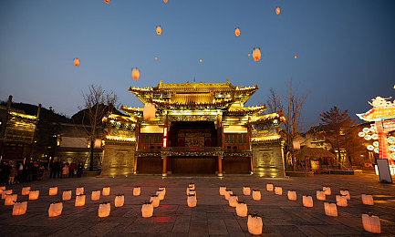 五月婷婷丁香五月天：极限竞速地平线5，季节轮转中体验速度与激情的驾驶艺术