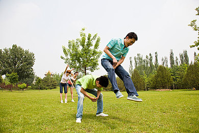 软件下载3.0.3免费版破解大全苹果：极速狂飙都市风云破解版热潮背后，官方重拳封禁非法账号-4