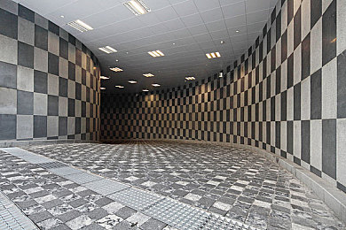 打扑克又疼又叫的软件下载：扑克牌赛车融合卡牌策略，体验极速碰撞的刺激狂飙-4