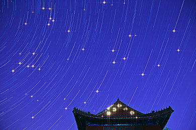 18岁以下禁看app：暗黑竞速新作极限狂飙暗夜都市发售，成人级叙事颠覆驾驶体验-5