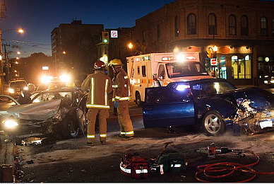 男女搞肌肌软件：轰鸣之心，街头钢铁巨兽的诞生与征途-1