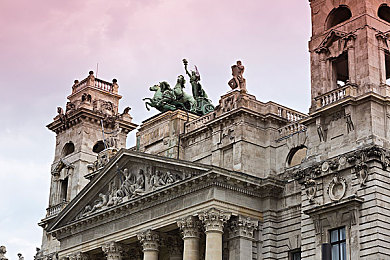 欧州一区二区三区：征服欧洲赛道，极限竞速地平线驾驶攻略全解析-4