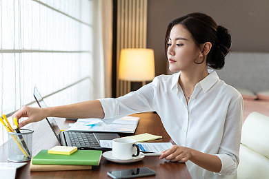 亚洲一级一区：极速纪元亚洲风云今日上线，征服真实赛道尽享视觉盛宴-3