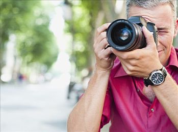亚洲 日韩一区：驰骋东方赛道，征服雨夜山道，极限竞速新篇章-2