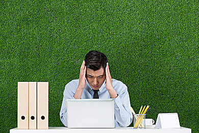 男生女生一起错错错很疼软件下载：虚拟碰撞警示录，安全驾驶启思模拟之旅-3