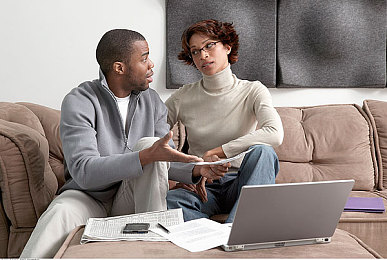 日韩一二区：霓虹湾岸，涡轮山道的双生竞速诗篇-4