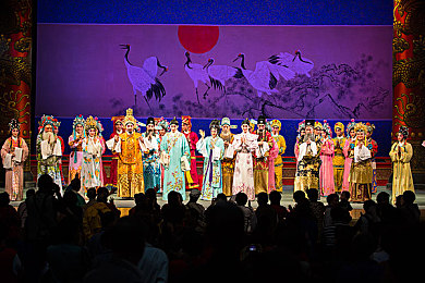 国一区二区三区：极限竞速地平线全攻略，新手到巅峰车神的进阶之路今日公开-3