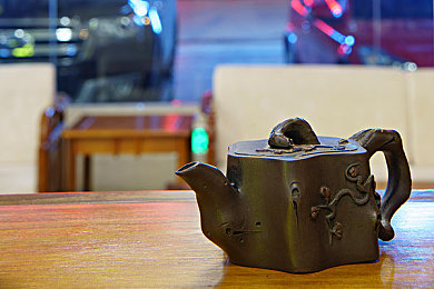 黄色软件18岁：极速蜕变的十八载，从赛道到人生的竞速传奇-4