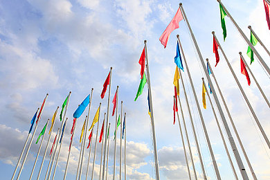 看黄色的软件：追逐地平线，将落日熔金装进引擎轰鸣的诗篇里