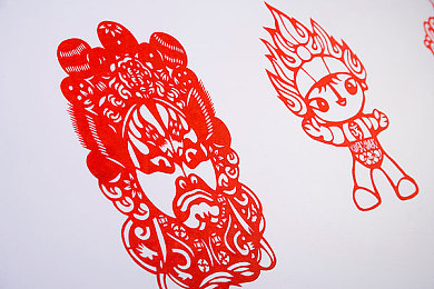 亚洲入口一区二区：《极限竞速：地平线》全新东方赛道今日上线，征服都市霓虹与雨林秘境-3