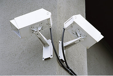 天美传媒和果冻传媒：极速幻境，虚实交错的竞速诗篇-4