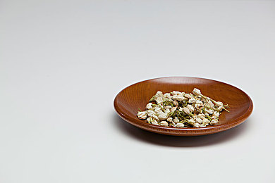 国产淫视：沉浸式竞速新作问世，革命性视觉技术引领国产赛车游戏突破-4