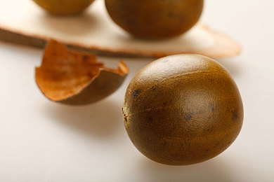 黄污APP：征服泥泞赛道，体验极限越野的改装与驾驶策略