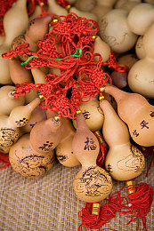 十大禁用黄色APP：揭秘极速禁域非法改装陷阱，坚守赛道正义的夺冠攻略-4