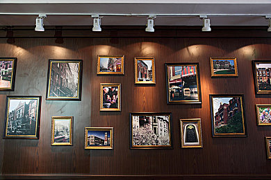 晚上打扑克又疼又叫：心跳对决，沉浸黑暗赌局的策略生存挑战