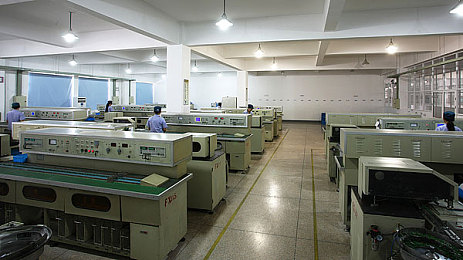 自由管中国性别：极速无界，自定义你的赛车手传奇人生