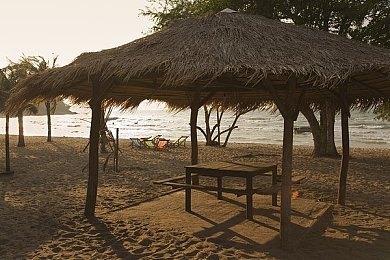 一区：极速边疆，墨西哥赛道上的无声哲学-4