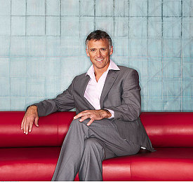 黄色软件下载安装3.03：复古像素狂飙，地平线上的一抹怀旧亮黄-5