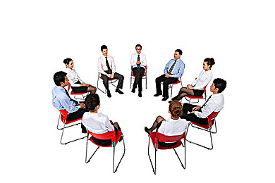 亚州中文一区二区三区：虚拟赛车世界分区竞技，征服赛道从新手到高手的进阶之路-3