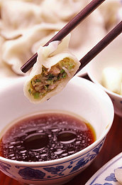 色酷色综合：光影交响，驰骋视觉美学的竞速新纪元-4